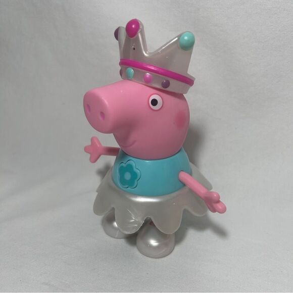 9 Pc Peppa Pig Talking Dress Up Doll and accessories - Picture 9 of 9